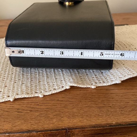 Andre’ Vintage Black Faux Leather cross Body Bag Gold Hardware - Picture 9 of 12